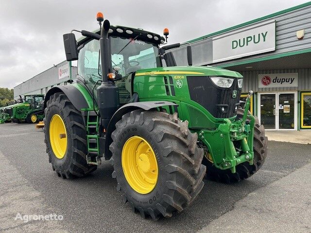 John Deere 6230R tractor de ruedas