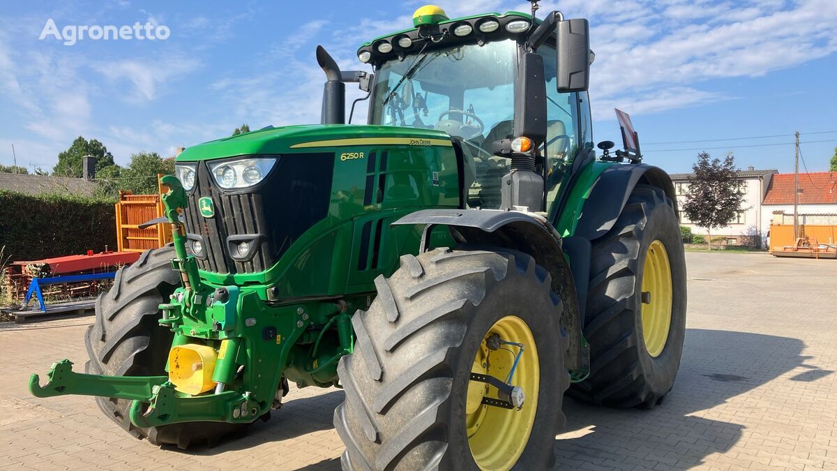 John Deere 6250R wheel tractor