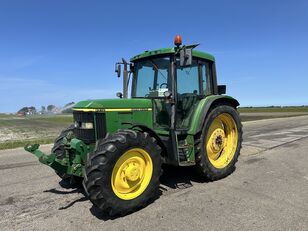 tractor cu roţi John Deere 6410