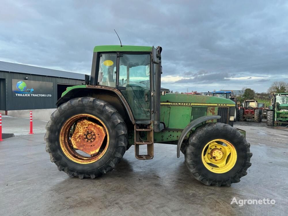 tracteur à roues John Deere 6600