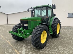 трактор колесный John Deere 6800