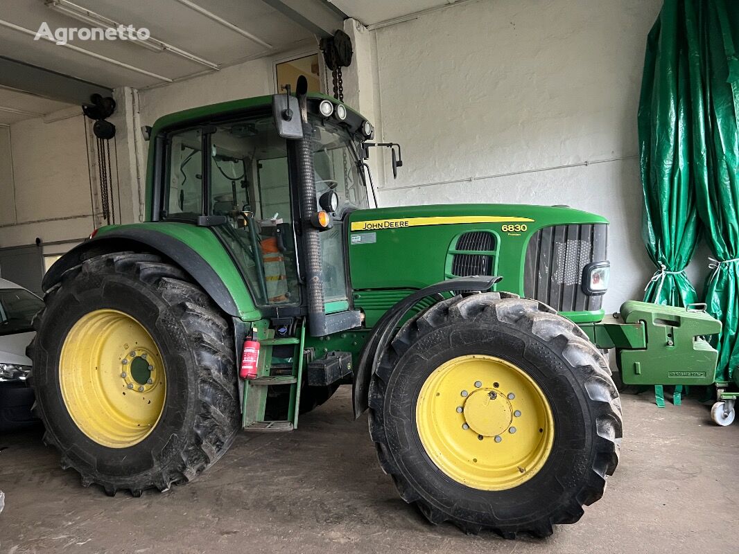 John Deere 6830 Premium AQ EcoShift Radtraktor