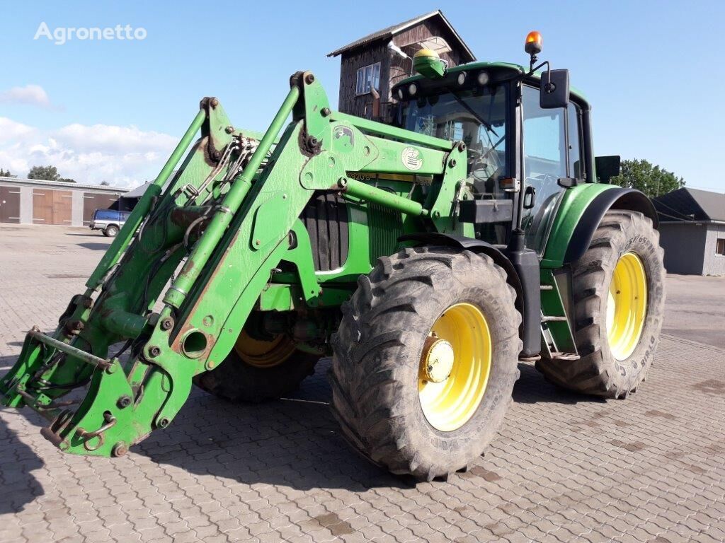 휠 트랙터 John Deere 6920