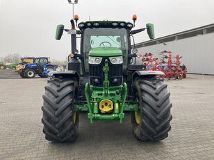 جرار بعجلات John Deere 6R 215