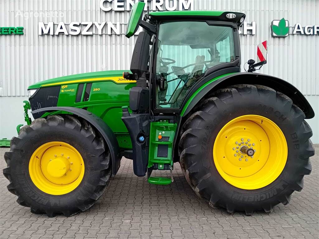 John Deere 6R 250 wielen trekker