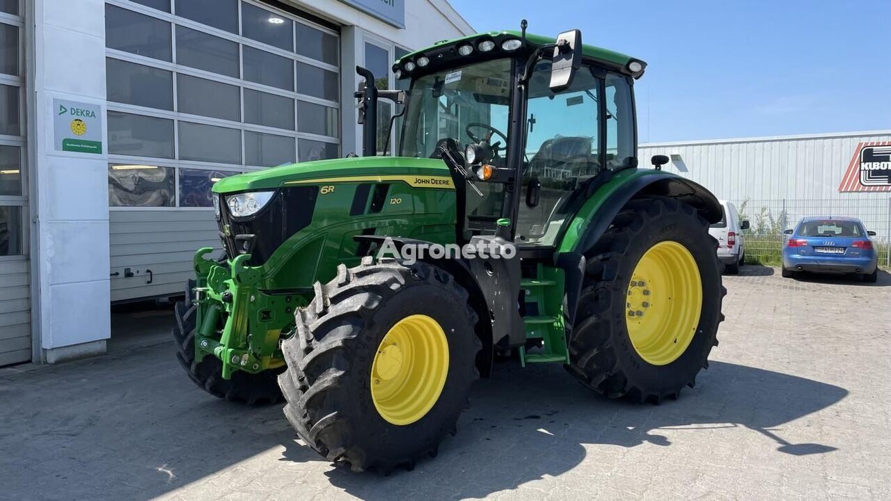 новый трактор колесный John Deere 6R120