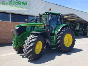 John Deere 6m 200 wheel tractor