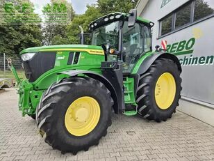 تراکتور چرخ دار John Deere 6r195