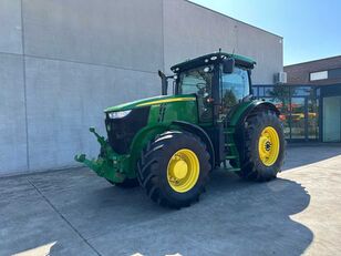 John Deere 7230R tractor de ruedas