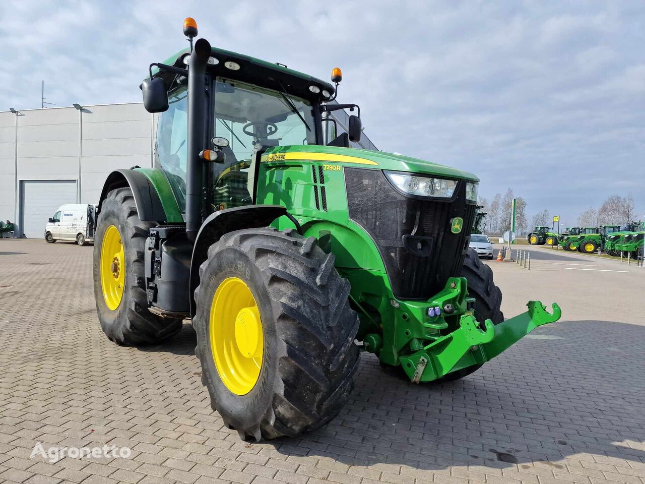 трактор колесный John Deere 7290R