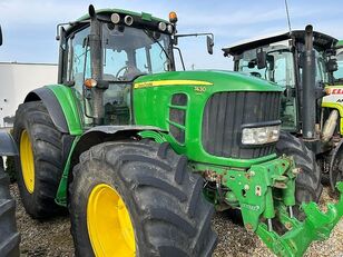 máy kéo bánh lốp John Deere 7430