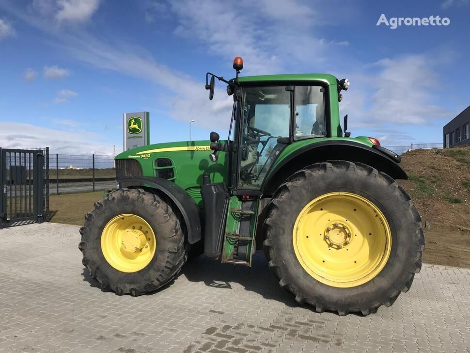 John Deere 7430 PREMIUM wheel tractor