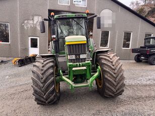 John Deere 7810 DT tractor de ruedas