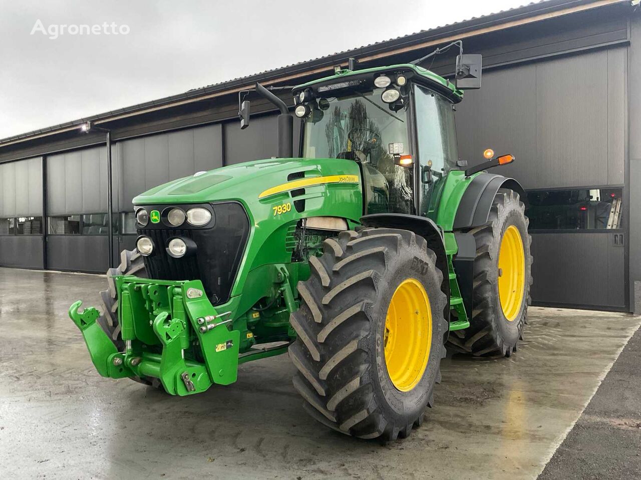 трактор колесный John Deere 7930