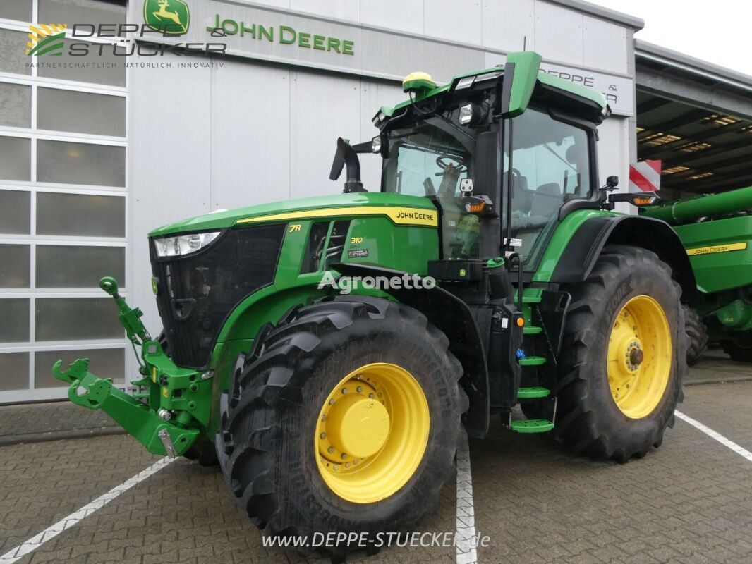 kolový traktor John Deere 7R 310