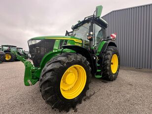 John Deere 7R 330 wheel tractor