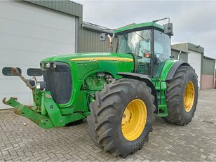 John Deere 8320 wielen trekker