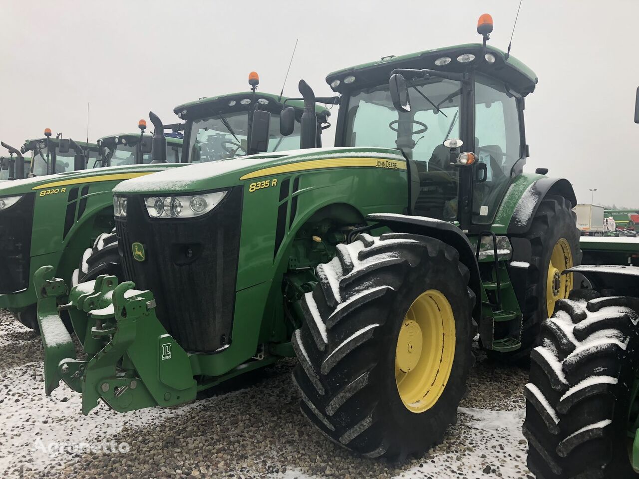 John Deere 8335R kerekes traktor