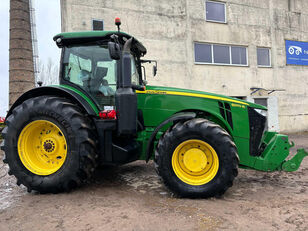 колесен трактор John Deere 8370R