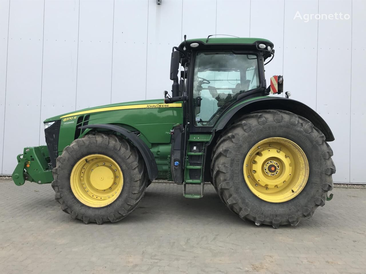 tracteur à roues John Deere 8370R