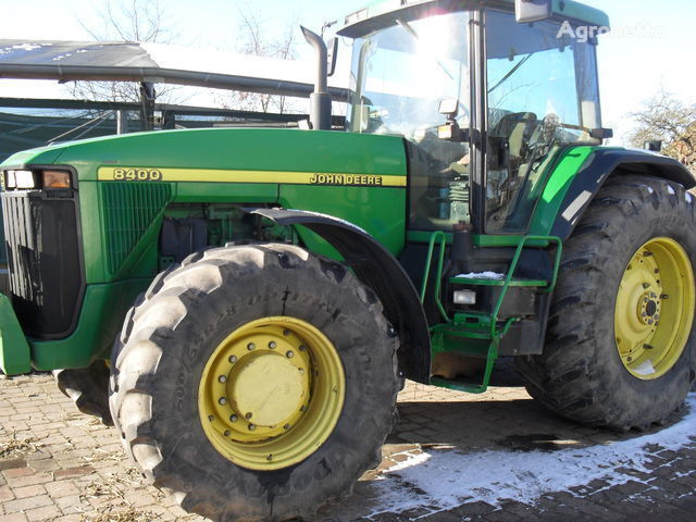 John Deere 8400 wheel tractor