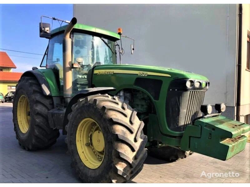 tracteur à roues John Deere 8520