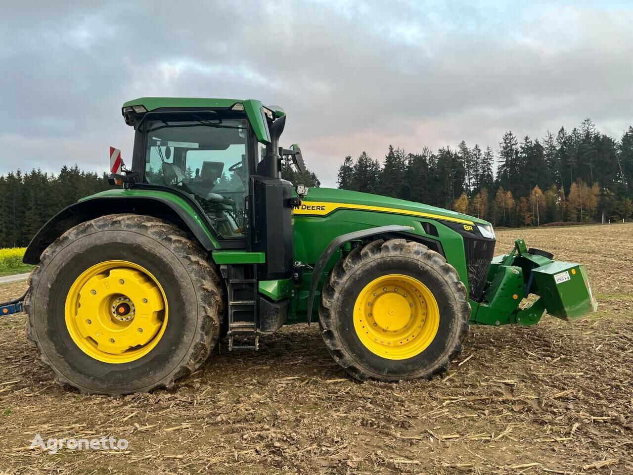 جرار بعجلات John Deere 8R 370