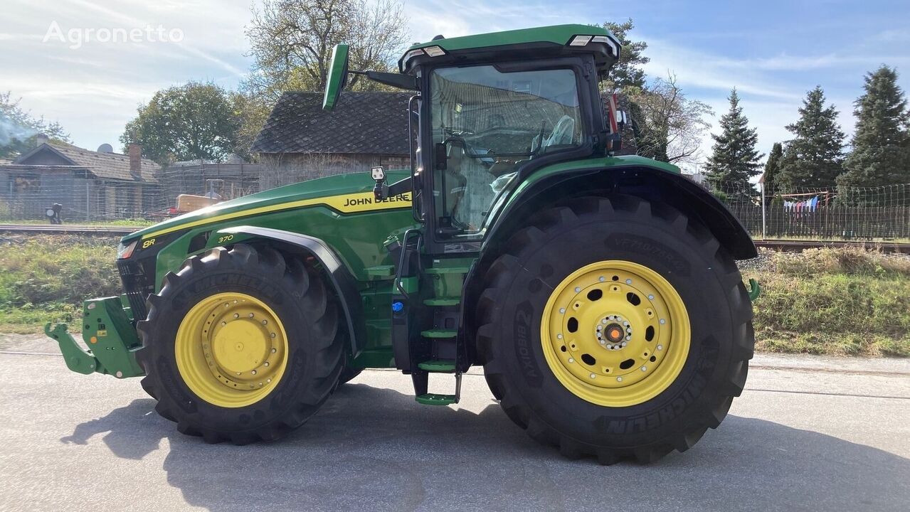 جديد جرار بعجلات John Deere 8R370