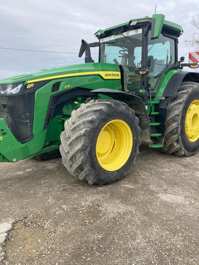 휠 트랙터 John Deere 8R370