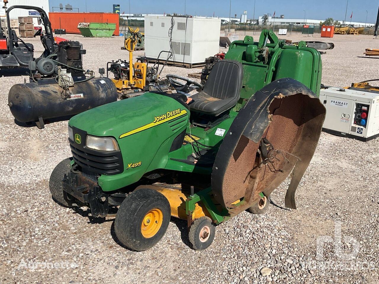 جرار بعجلات John Deere X495 (Inoperable)