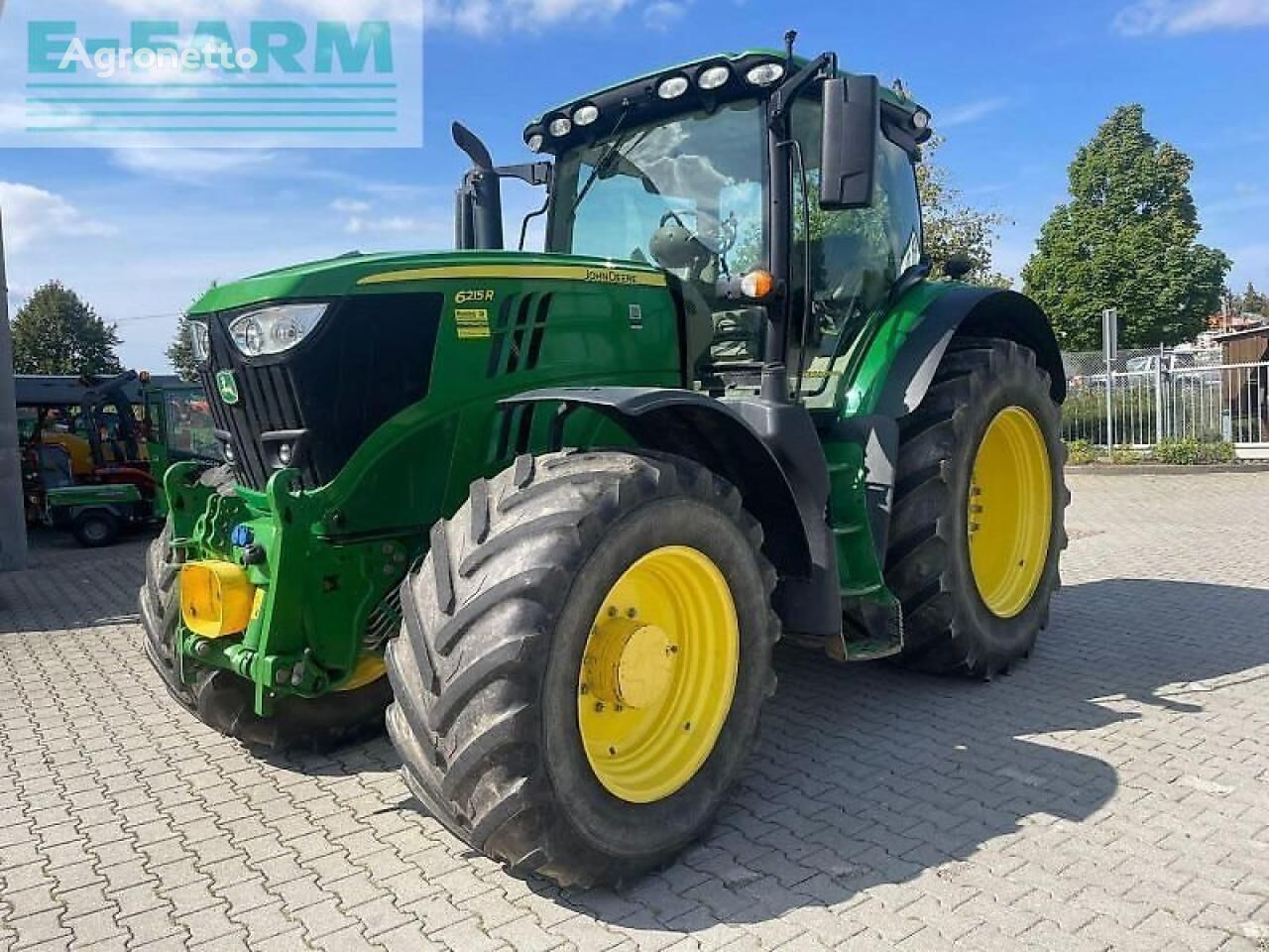 трактор колісний John Deere gebr. 6215r john deere traktor