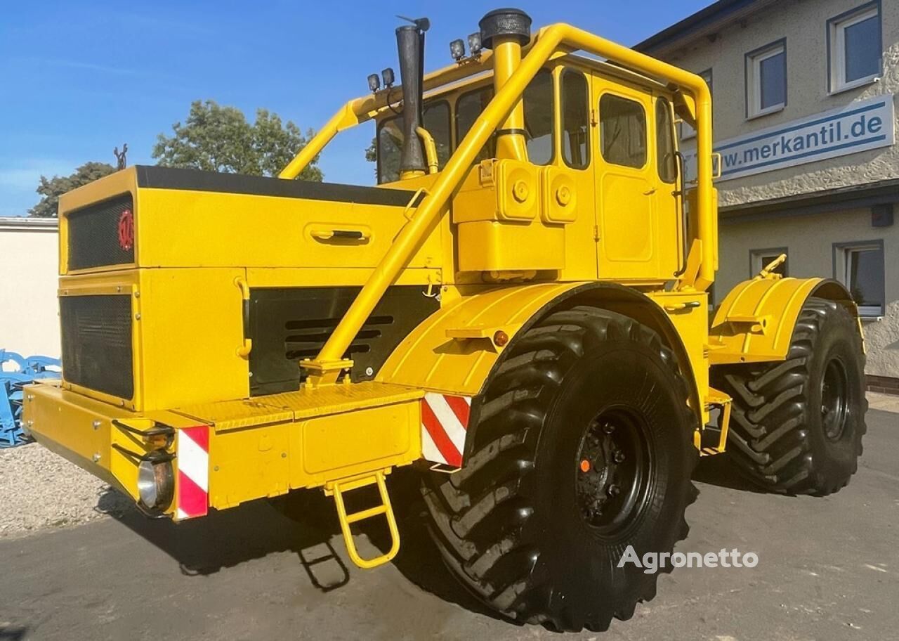 Tracteur à roues K700A V8 Zapfwelle / PTO à vendre | Agronetto MA Tracteur à roues K700A V8 Zapfwelle / PTO - Agronetto