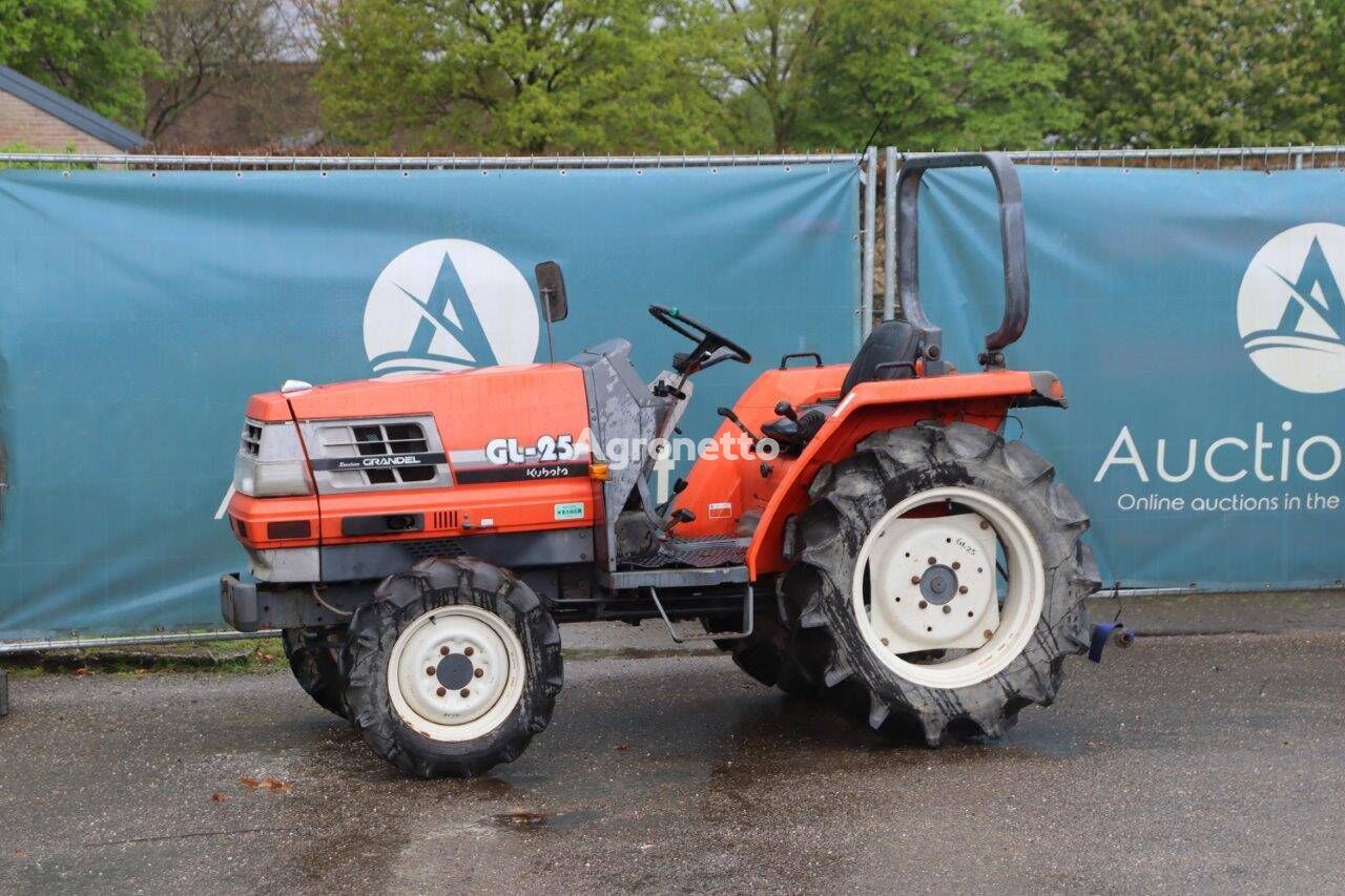 Kubota GL-25 tractor de ruedas