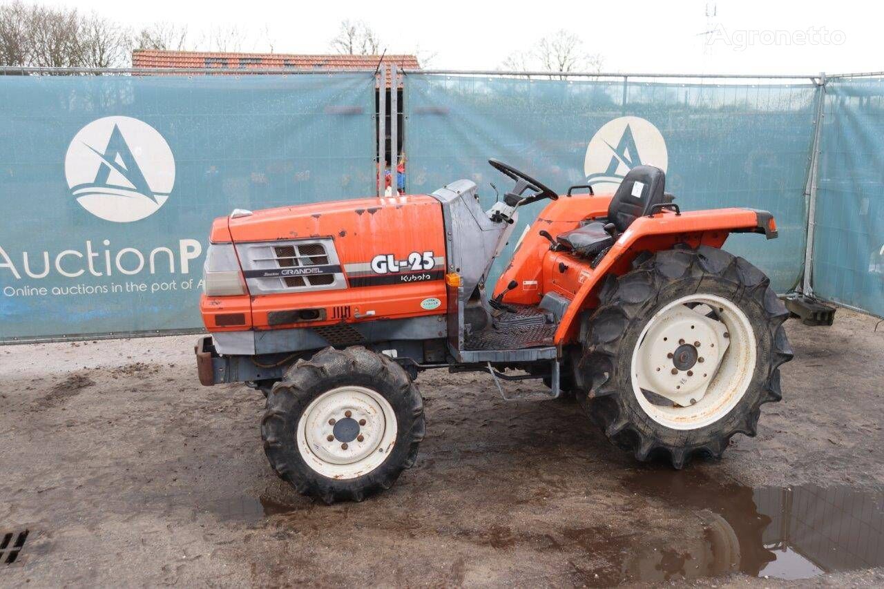 traktor roda Kubota GL-25