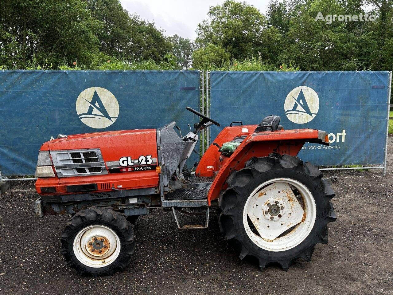 Kubota GL23 tractor de ruedas