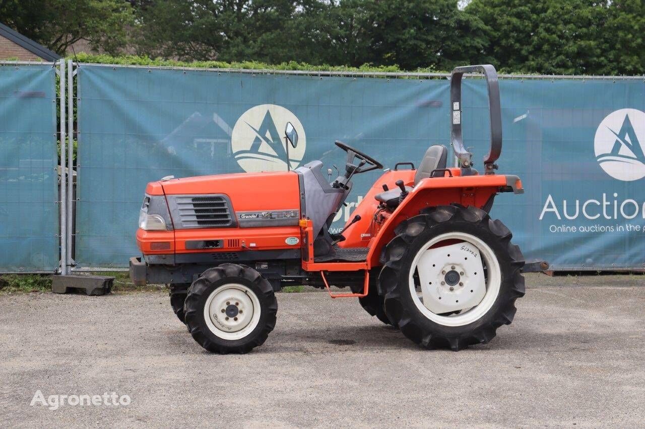 tracteur à roues Kubota GL240