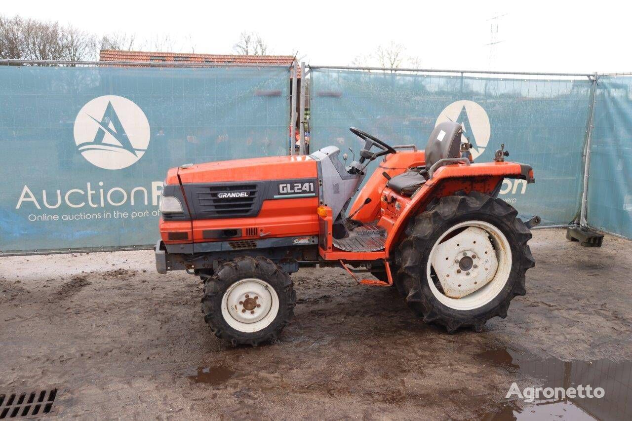 trator de rodas Kubota GL241