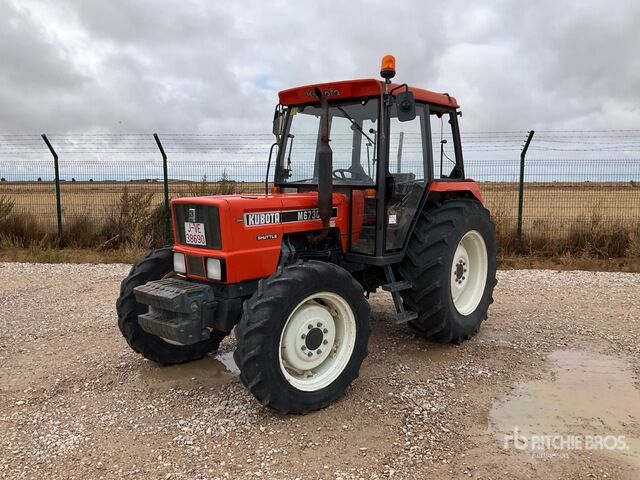 Tracteur à roues Kubota M-6790DT - Agroline