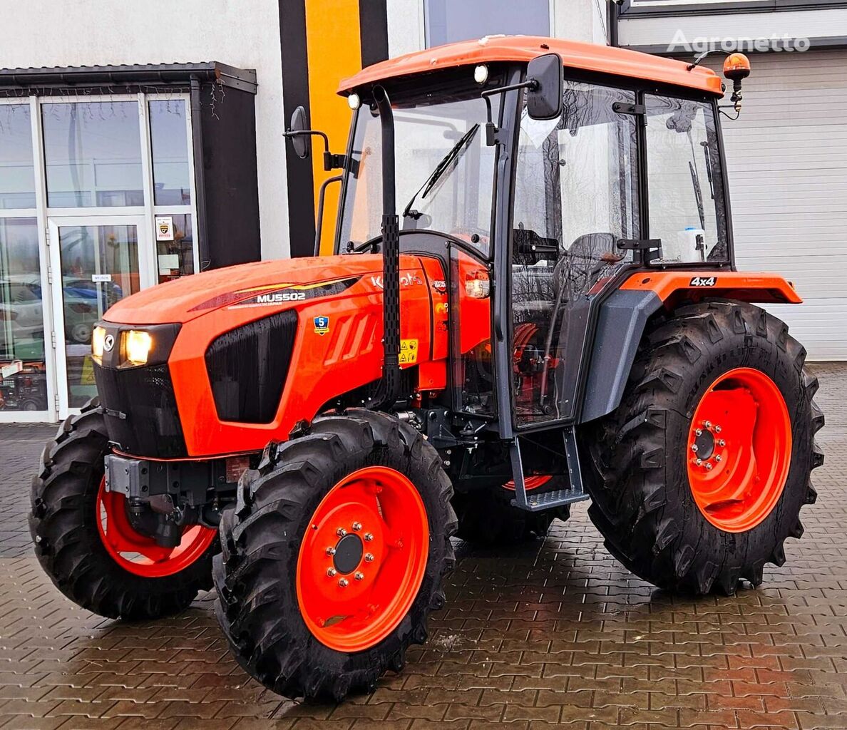 new Kubota MU 5502 JAPAN TRAK wheel tractor