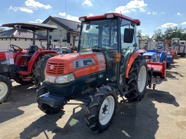 جرار بعجلات Kubota TRACTOR(Kubota)