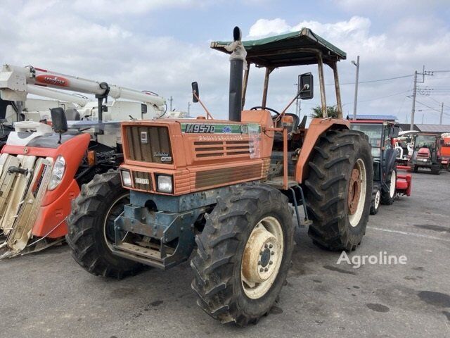 Satılık Kubota TRACTOR(Kubota) tekerlekli traktör | Agriline TR Kubota TRACTOR(Kubota) tekerlekli traktör - Agriline