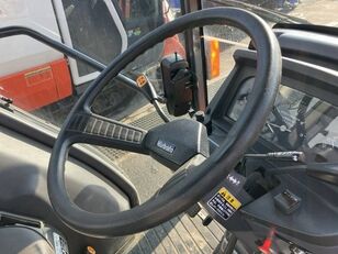 máy kéo bánh lốp Kubota TRACTOR(Kubota)