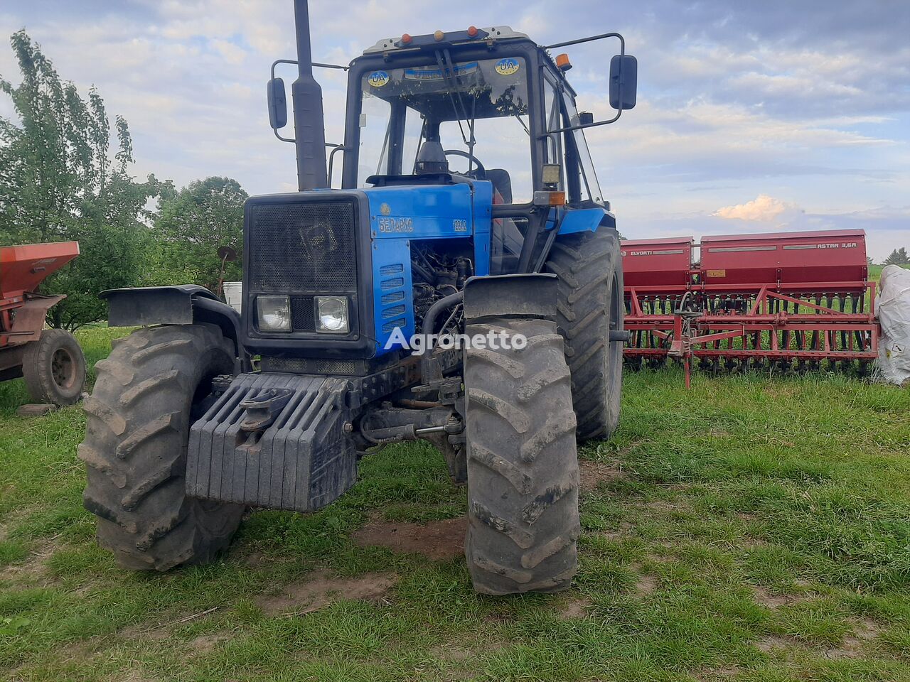 τροχοφόρο τρακτέρ MTZ 1221.2