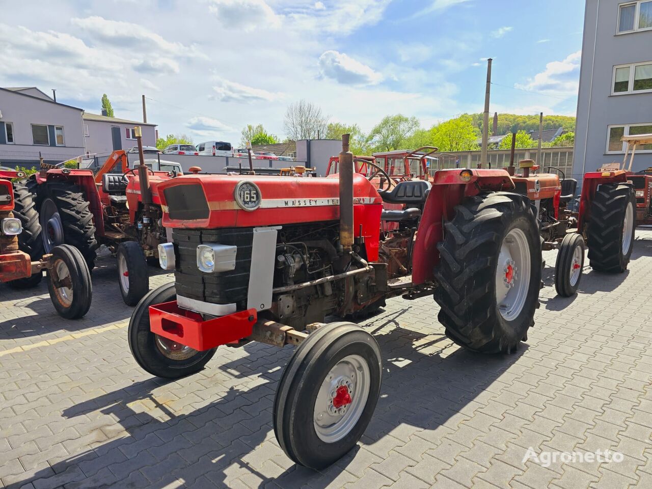 Massey Ferguson 165 pyörätraktori