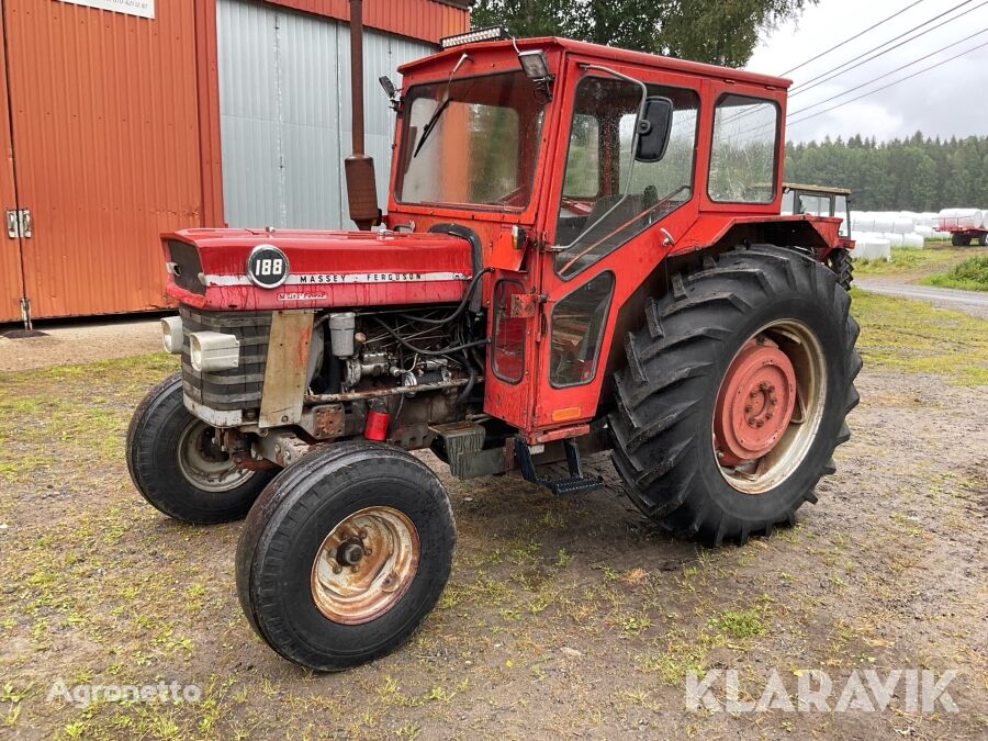 трактор колесный Massey Ferguson 188