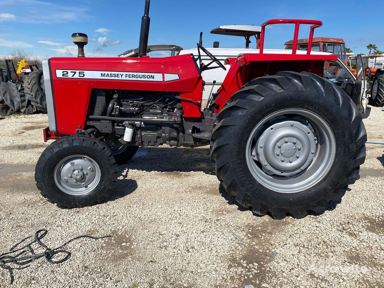 Massey Ferguson 275 traktor på hjul