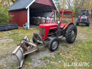 চাকাওয়ালা ট্র্যাক্টর Massey Ferguson 30