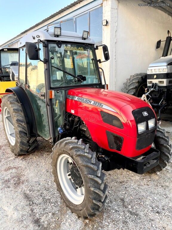 ciągnik kołowy Massey Ferguson 3235s