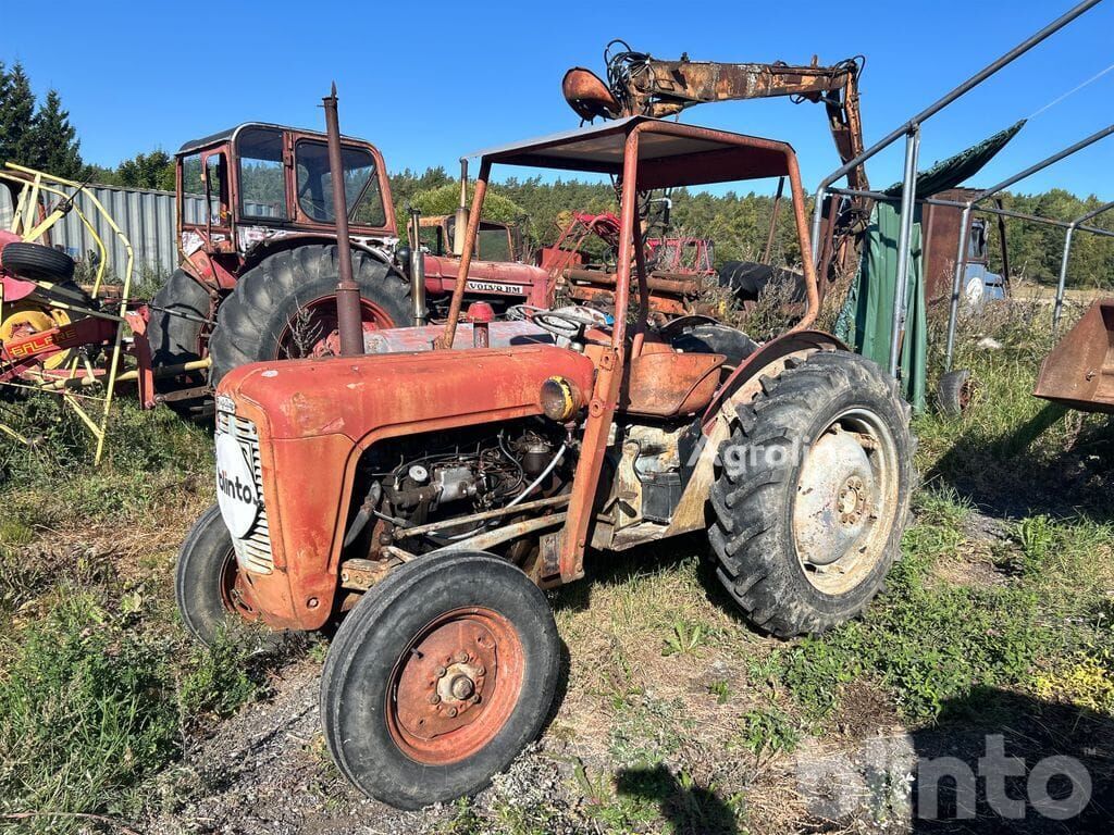 جرار بعجلات Massey Ferguson 35 SPECI - Agroline