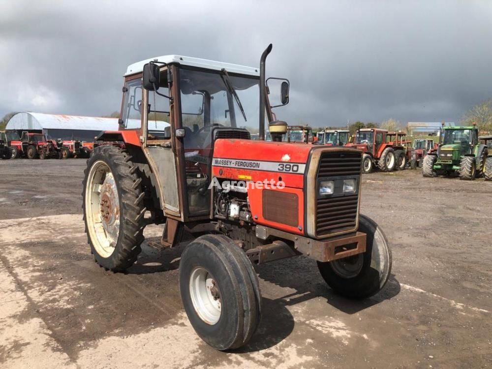 جرار بعجلات Massey Ferguson 390